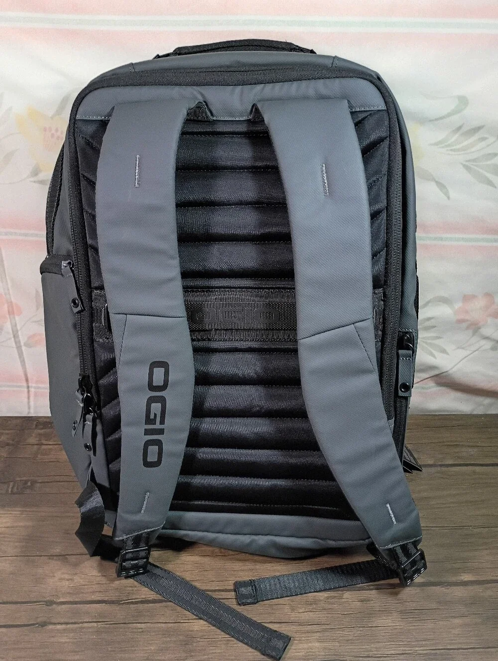 OGIO commuter xl